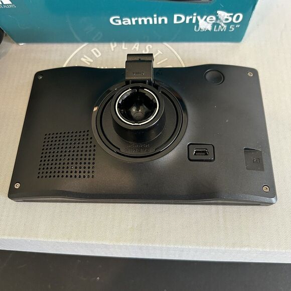 Garmin Drive 50 USA LM 5" Touchscreen GPS OEM Cords & Mount Bundle Tested EUC - Picture 11 of 16